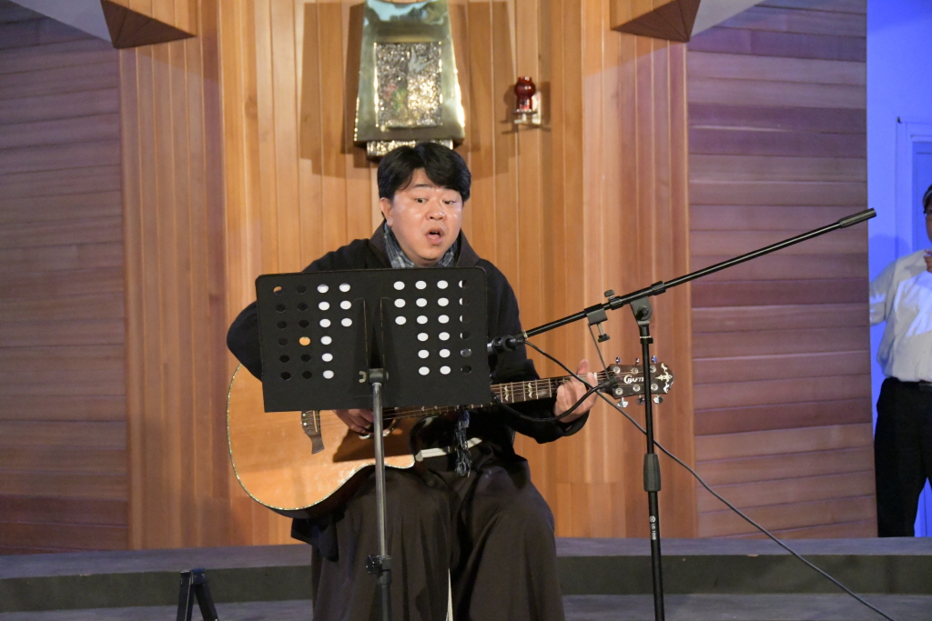 resize_18-1124 (67).JPG